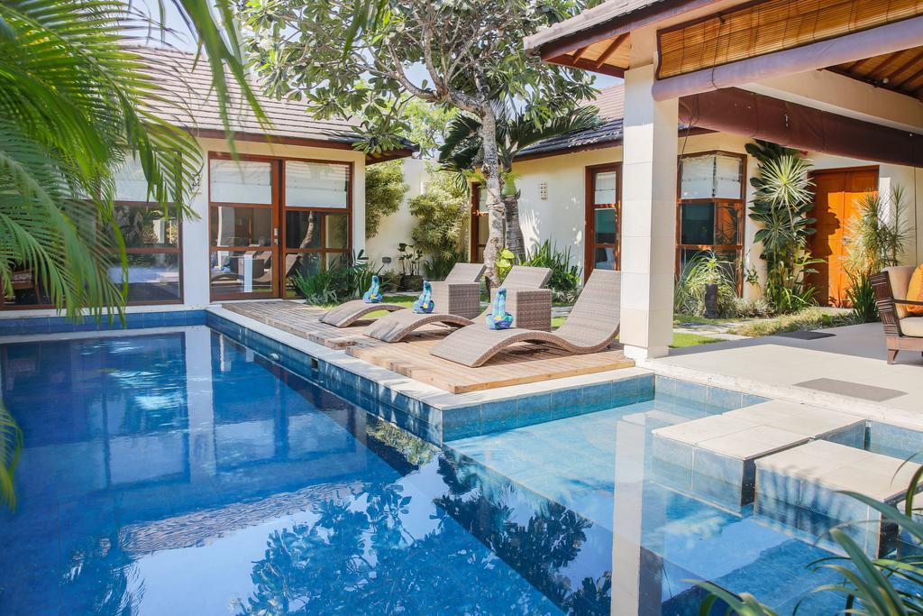 Samana Villas Legian Buitenkant foto